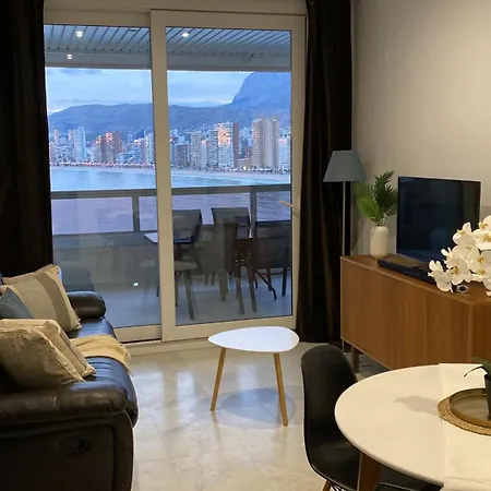 Excellent In Front Of The Sea! Benidorm
