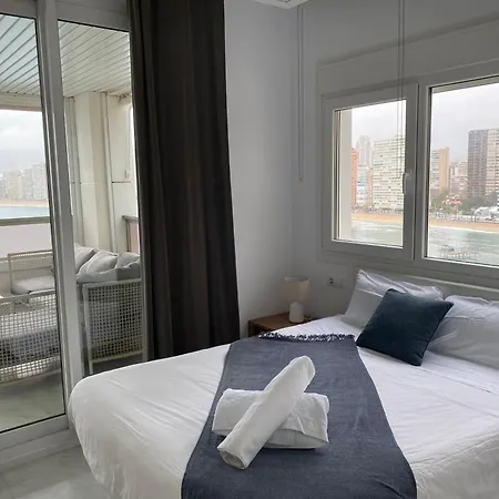 Apartment Excellent In Front Of The Sea! Benidorm